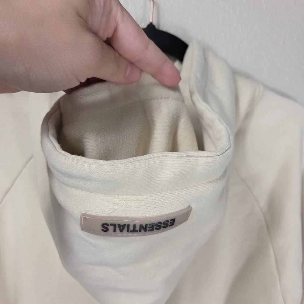 Fear of God Essentials‎ Hoodie Cream/Oatmeal Size Medium